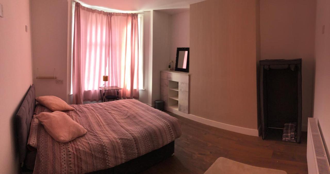 Bed and Breakfast Blue House Lincoln Exterior foto